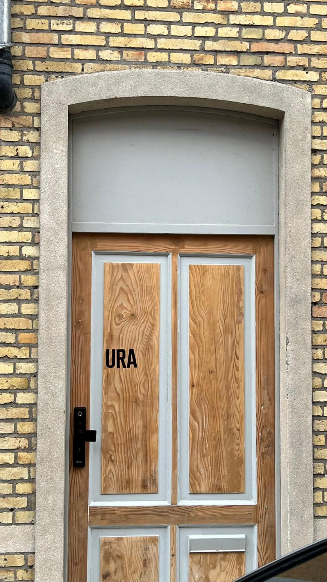 Ura City Center Brugge Exteriör bild